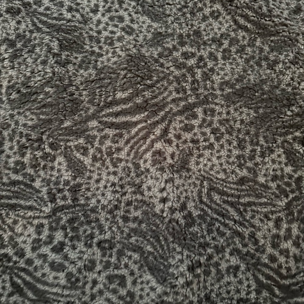 Seven7 Sherpa Snap Pullover NWT | Black & Gray Animal Print | Size Medium - Picture 6 of 7